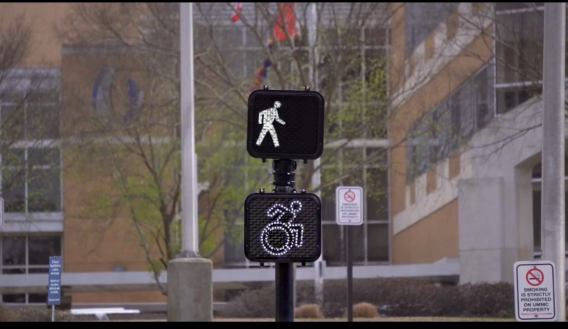 Image of a Wheeldestrian Signal at an intersection.